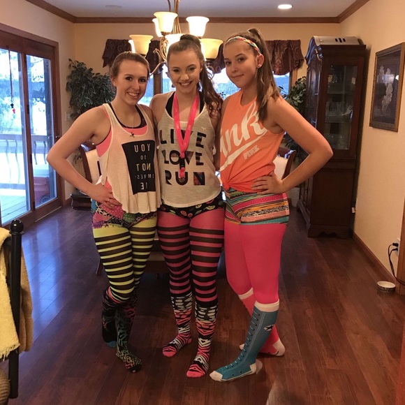 Meet your Posher, Mya - Picture 3 of 8